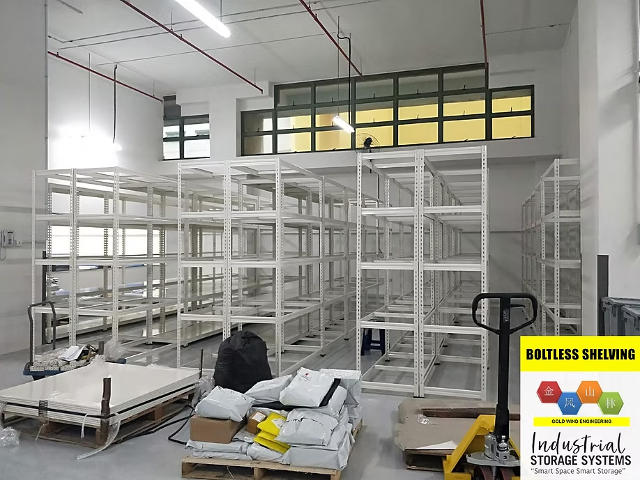 BOLTLESS SHELVING SYSTEM